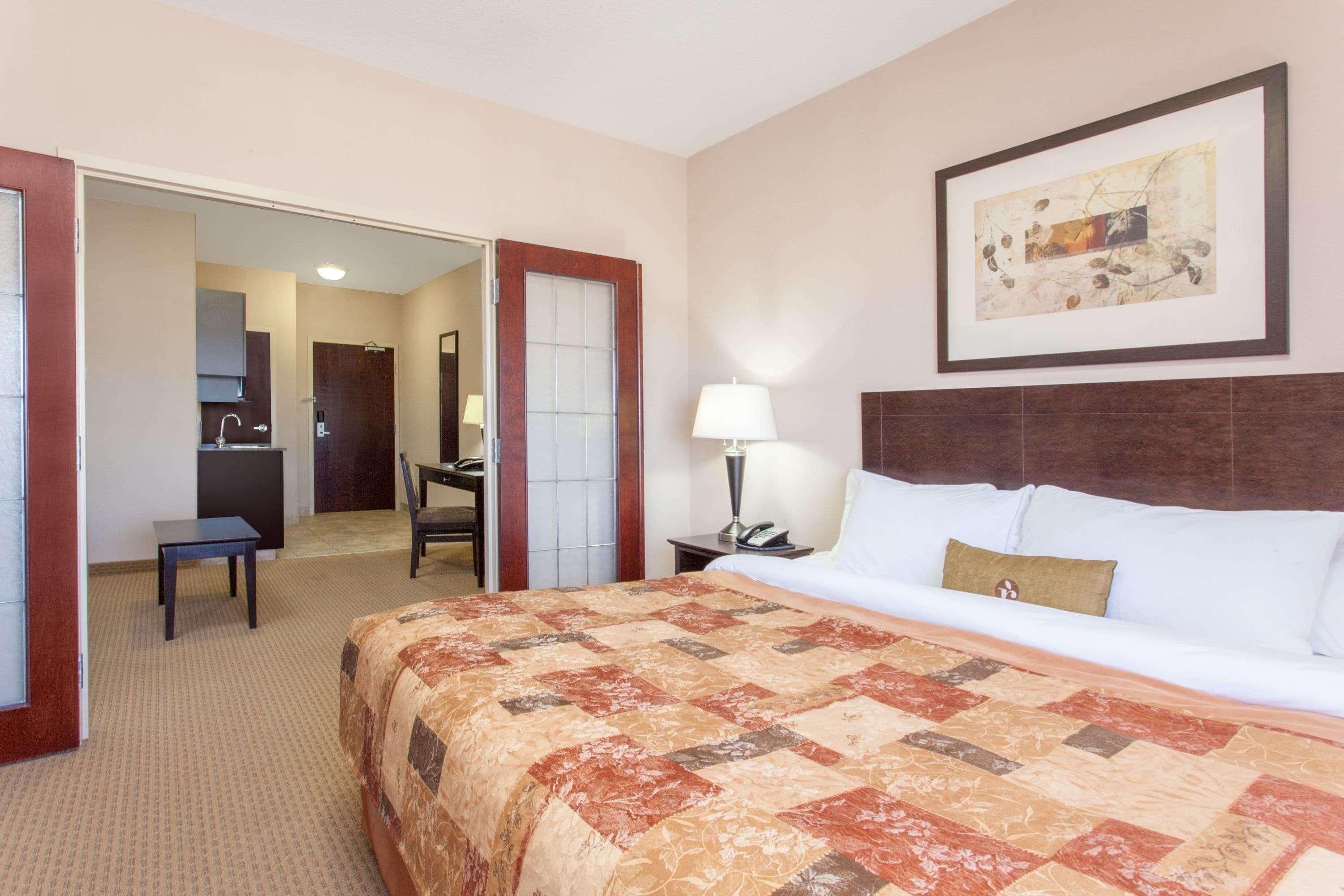 รามาดา บาย วินด์แฮม บรูกส์ Hotel บรูคส์ ภายนอก รูปภาพ