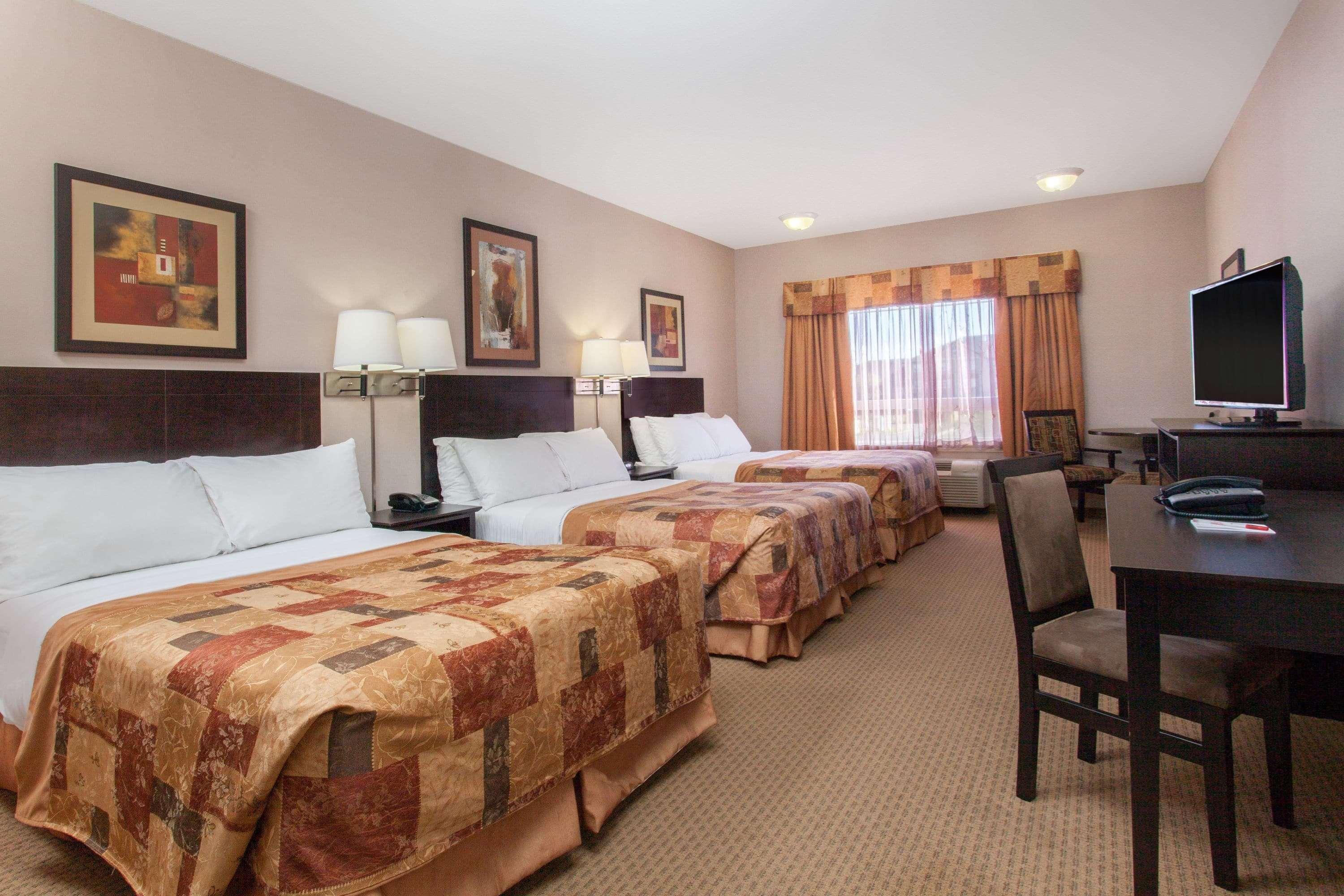 รามาดา บาย วินด์แฮม บรูกส์ Hotel บรูคส์ ภายนอก รูปภาพ